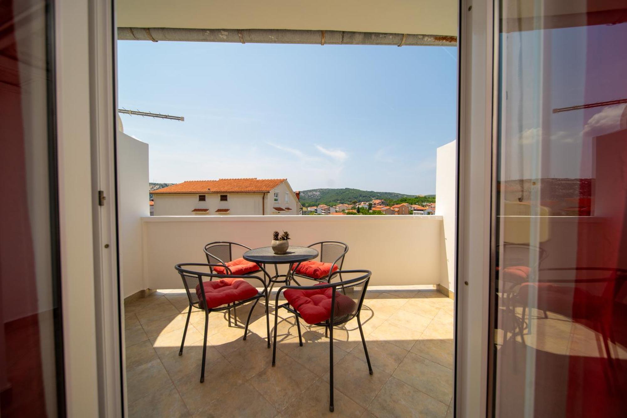 Apartmani Visnja لوبار المظهر الخارجي الصورة