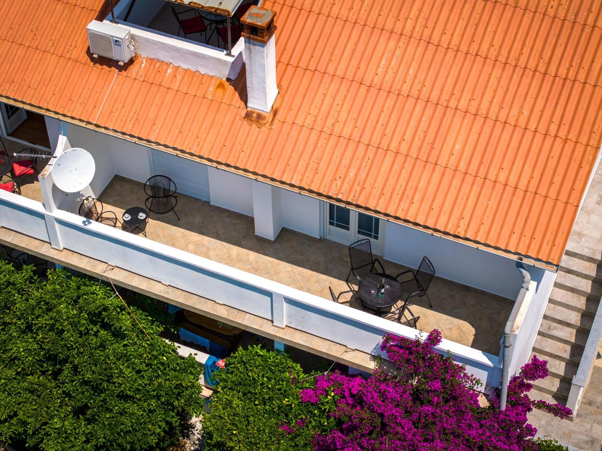 Apartmani Visnja لوبار المظهر الخارجي الصورة